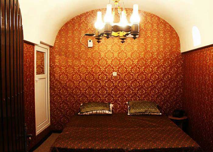 اتاق دو تخته تنبی