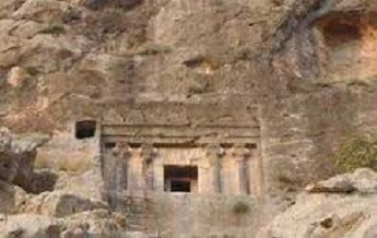 مقبره صخره&zwnj;ای سنگر