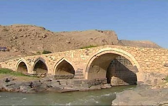 پل پنج&zwnj;چشمه ماکو