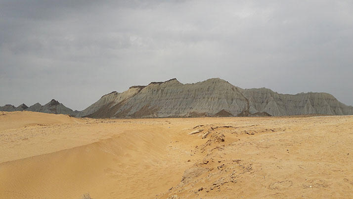 کوه های مریخی در چابهار