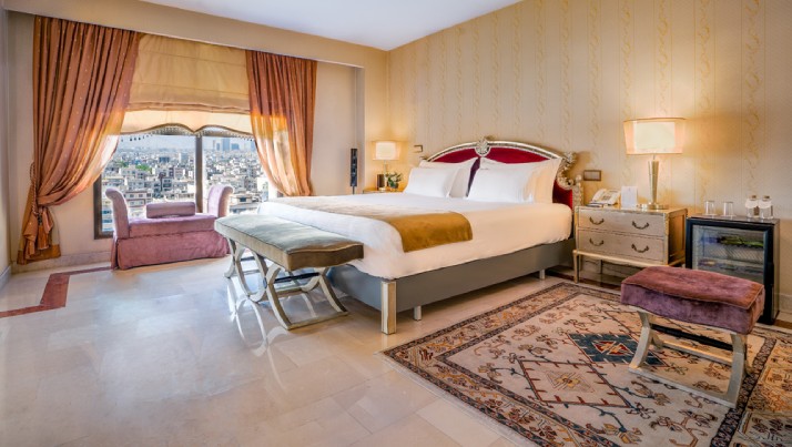 اتاق لاکچری هتل اسپیناس