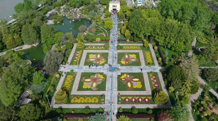 فرش ایرانی باغ گلهای اصفهان