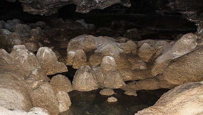 غار های اصفهان