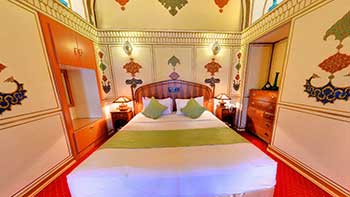 سوئیت قاجار هتل عباسی اصفهان