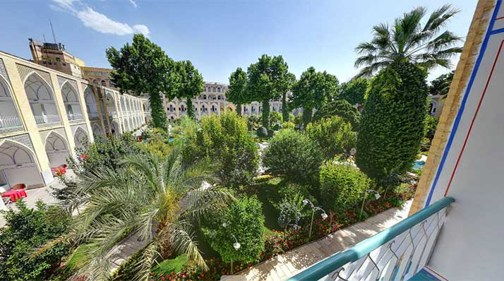 بالکن سوئیت قاجار هتل عباسی