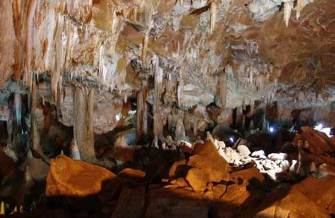 غار گل زرد آمل