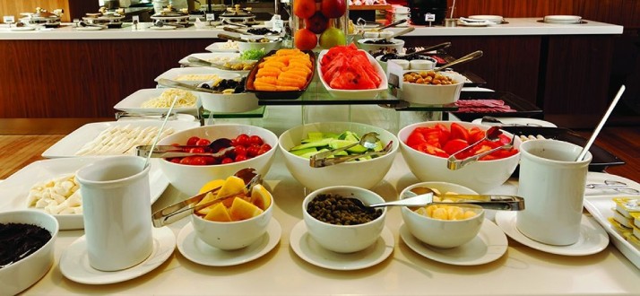 بوفه صبحانه هتل ترنج کیش