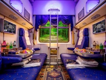 چرا سفر ریلی به مشهد انتخاب اول زائران است؟