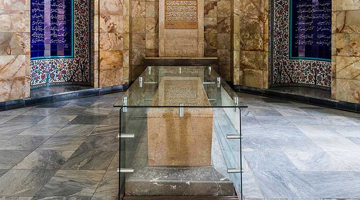 سنگ قبر سعدی شیرازی
