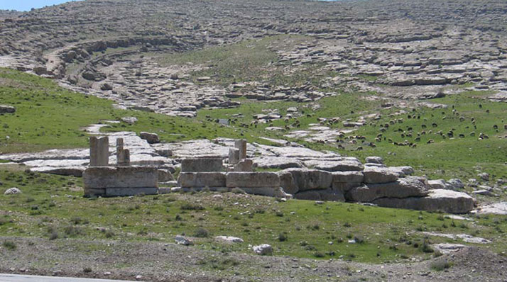 دیدنی های بین اصفهان تا شیراز شهر تاریخی استخر