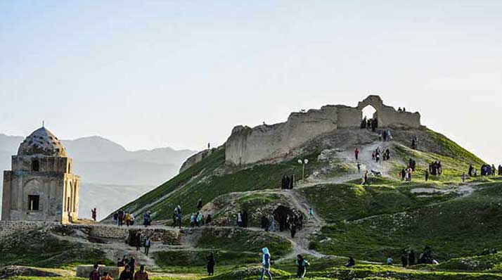 فاصله شیراز تا بندر عباس قلعه اژدها پیکر