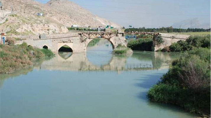 دیدنی های بین اصفهان تا شیراز پل خان