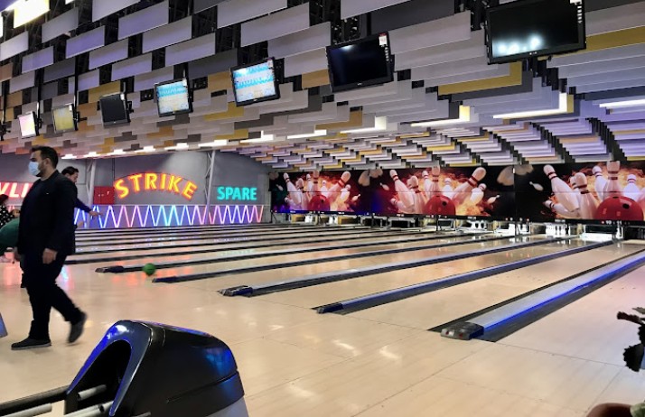 بولینگ شهربازی برج میلاد