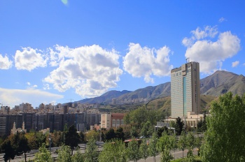 آدرس هتل پارسیان آزادی