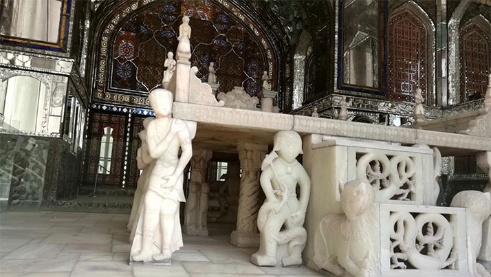 تخت مرمر کاخ گلستان