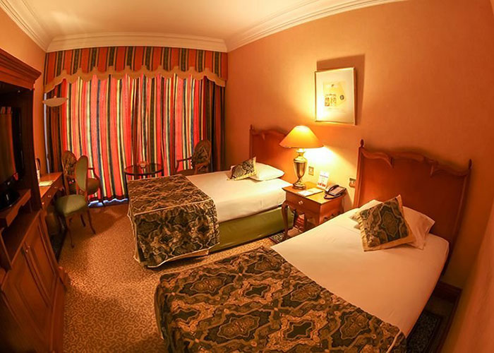 اتاق دو تخته برج شرقی هتل استقلال تهران