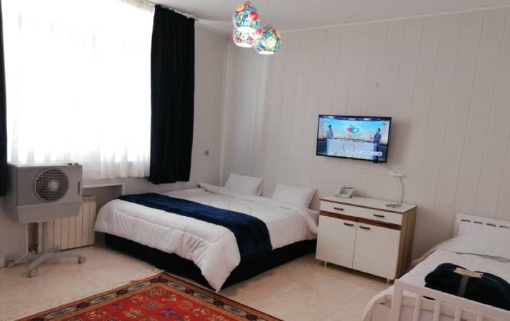 هتل همیشه بهار در خیابان پاسداران تهران