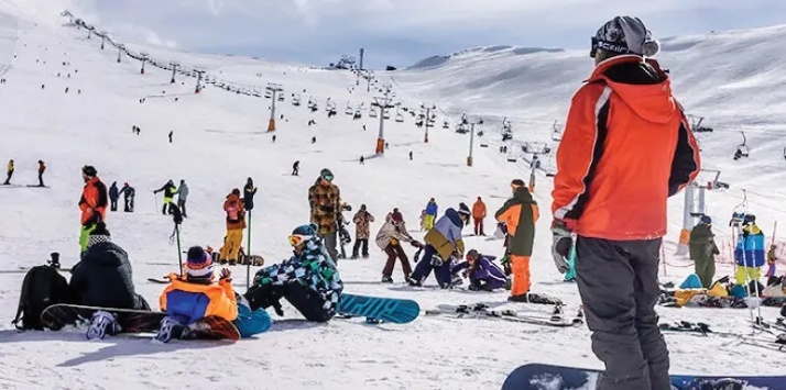 امکانات پیست اسکی دربند سر