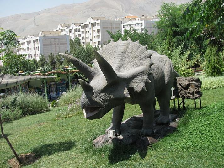 پارک ژوراسیک در غرب تهران