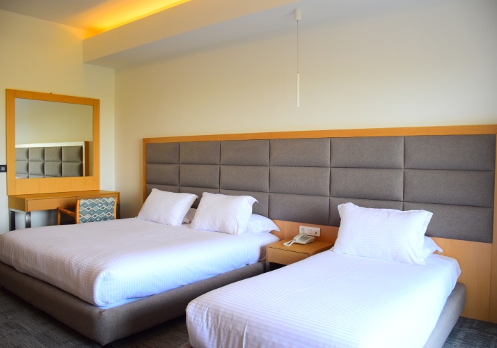 هتل ونوس پلاس نمک آبرود تلفن