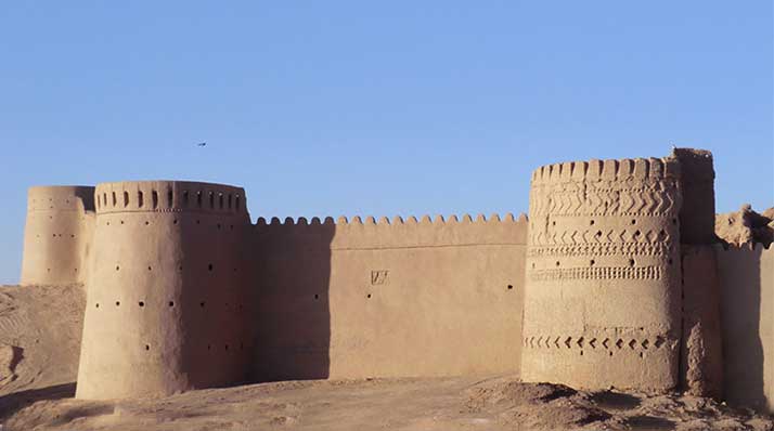 ارگ انا در فاصله یزد تا کرمان